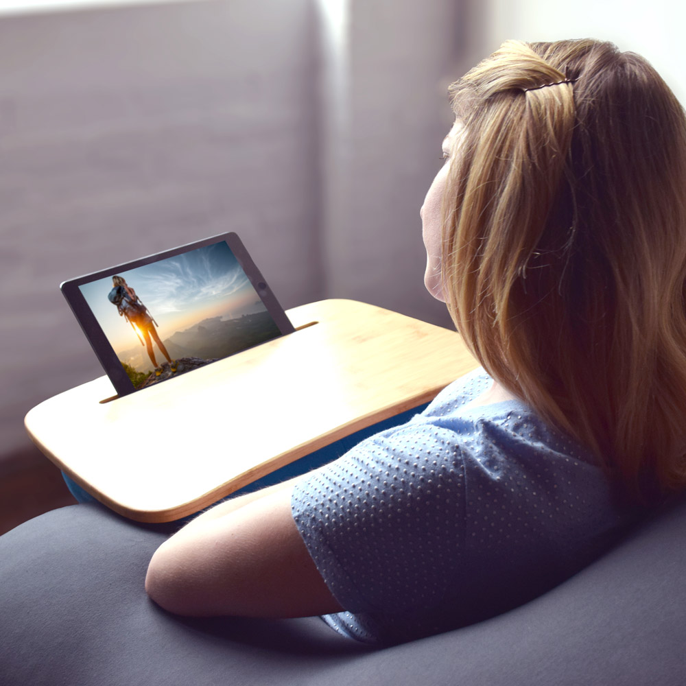 新品同様︎Yogiboヨギボー︎トレイボー2.0︎スマホタブレットクッション ⭐️ オススメ❗️美品✨ヨギボー トレイボー2.0 レッド❗️中古品